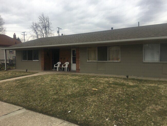 Foto del edificio - 4577 5th St