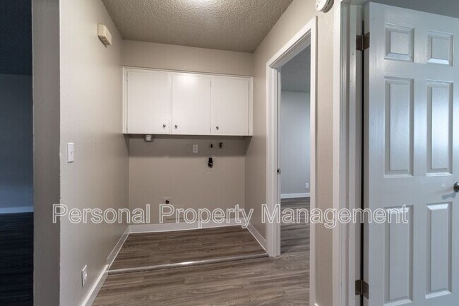 Foto del edificio - 1008 NE 86th St