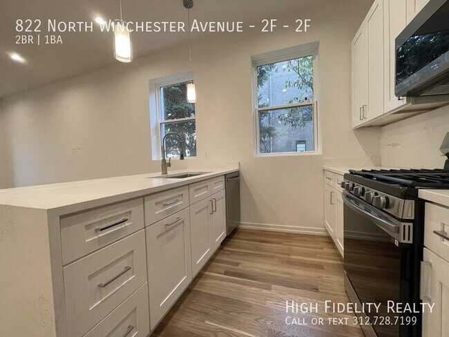 Foto del edificio - 822 N Winchester Ave