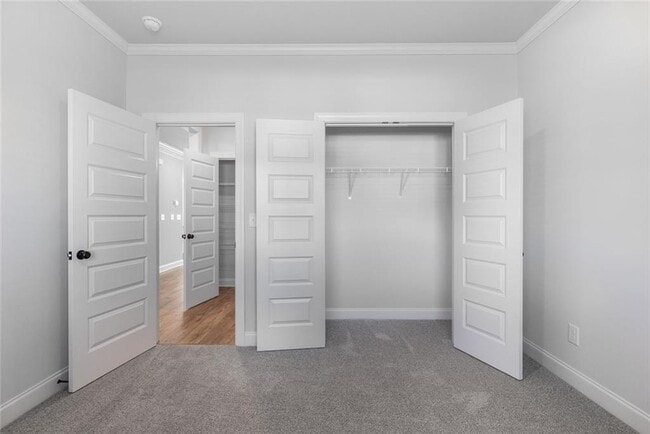 Building Photo - 448 Banff Dr