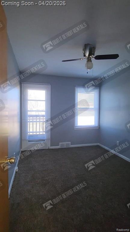 Foto del edificio - 1519 Midland Blvd