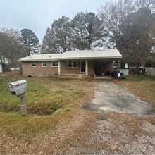 Building Photo - 204 Britt St