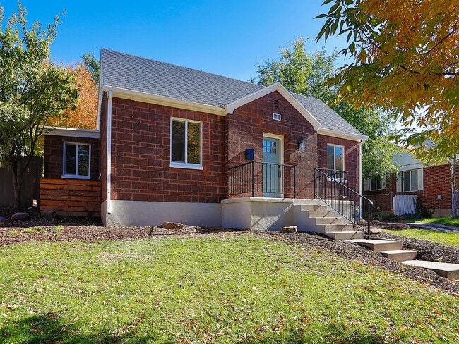 Building Photo - 348 N 200 W