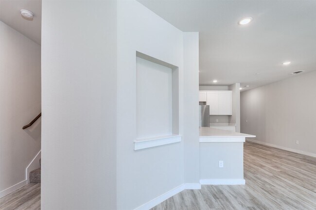 Foto del edificio - 1328 Creekbank Dr