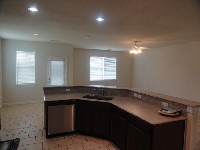 Foto del edificio - 3102 Avory Ridge Ln