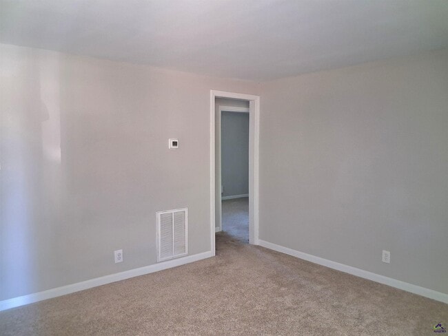 Foto del edificio - 1103 Gaines Dr