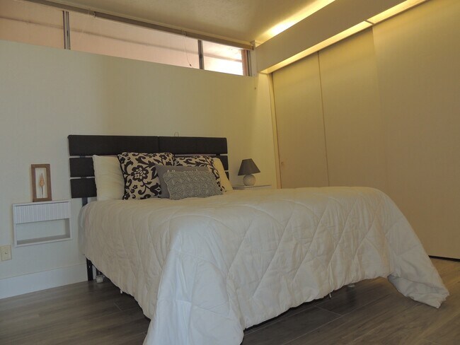 Foto del edificio - 4302 Ocean Dr