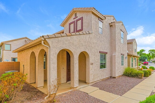 Building Photo - 1644 S Chatsworth