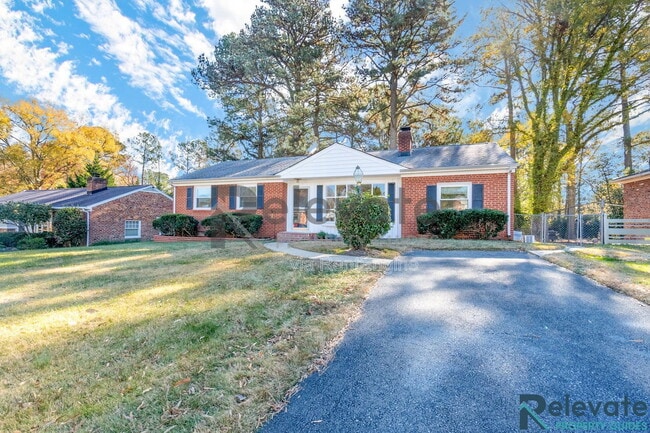 Building Photo - 7507 Comet Rd