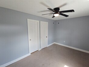 Building Photo - 9010 Linda Vista Rd