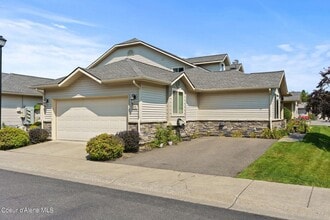 Building Photo - 1315 Mordyl Loop