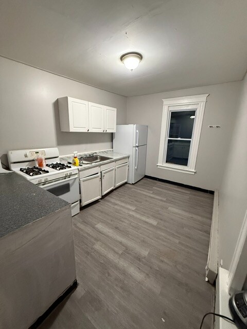 Foto del edificio - 30 Walnut Ave