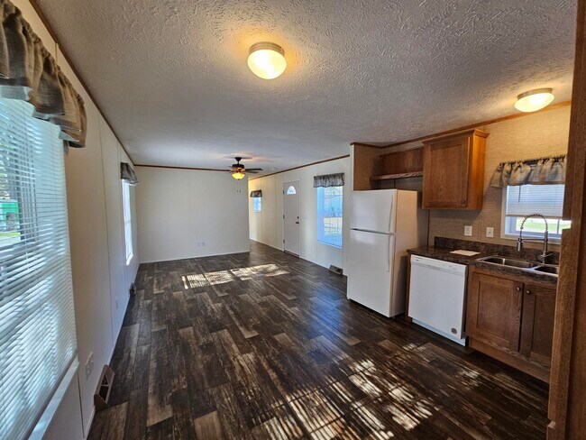 Foto del edificio - 9 Mapledale Acres