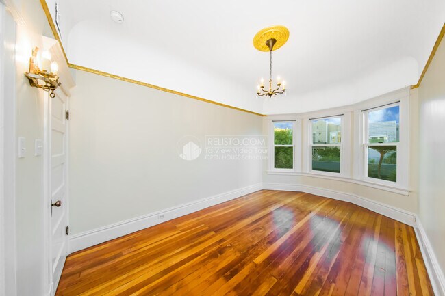 Foto del edificio - 1563 McAllister St