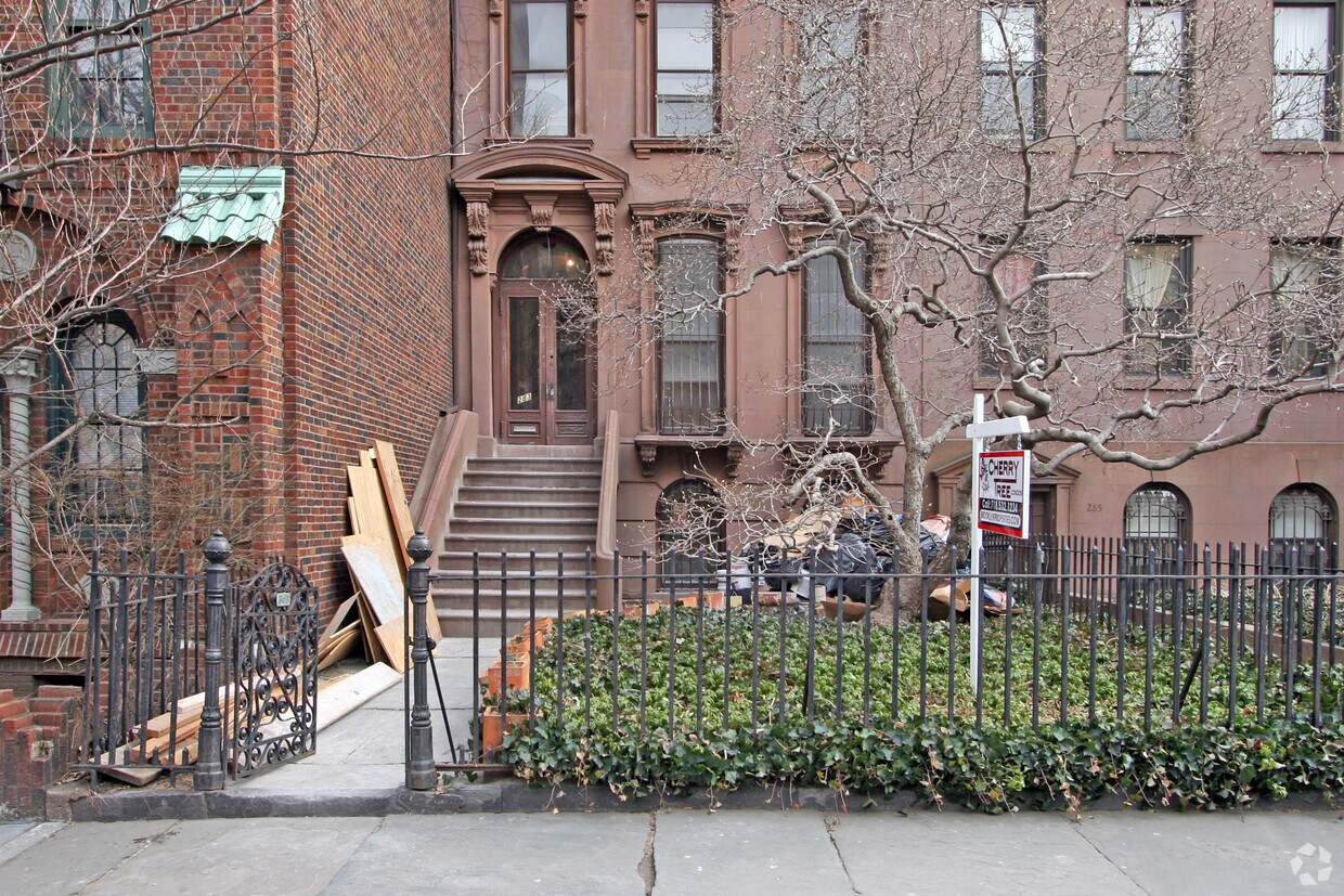 Building Photo - 283 Washington Ave