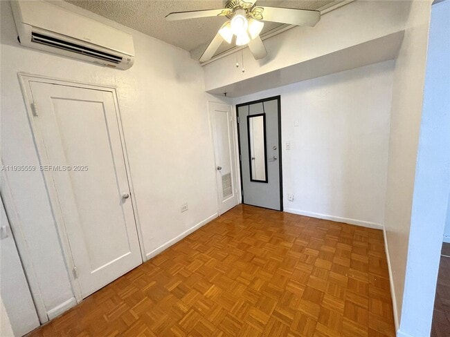 Foto del edificio - 901 Collins Ave