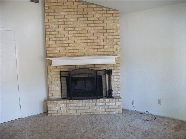 Building Photo - 3 br, 2 bath House - 3111 Heatherwood Dr 3...