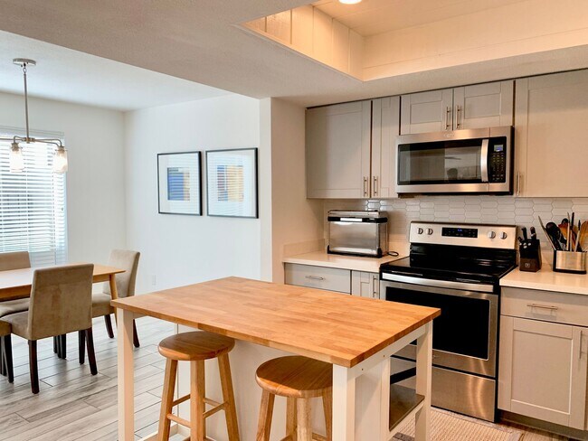 BEAUTIFUL 3 BEDROOM 2 BATHROOM REMODELED H... - BEAUTIFUL 3 BEDROOM 2 BATHROOM REMODELED H... House