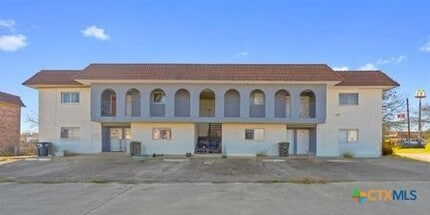 Building Photo - 1046 Linde Ave