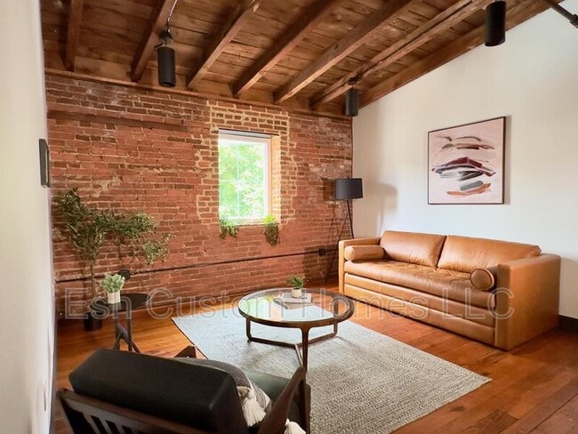 Foto del edificio - 437 W Grant St