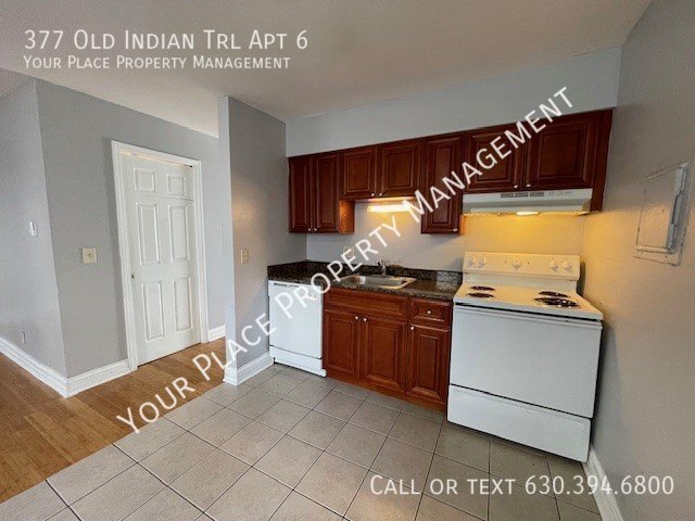 Building Photo - GREAT LOCATION! 2Bed, 1Bath @ Indian Trail...