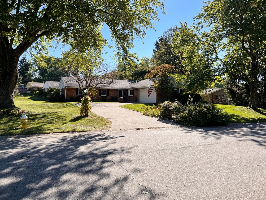 4808 Shady Hill Ln, Dayton, OH 45429 House for Rent in Dayton, OH