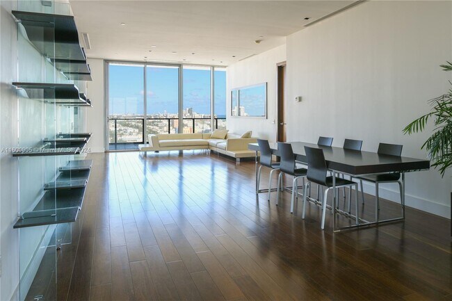 Foto del edificio - 800 South Pointe Dr