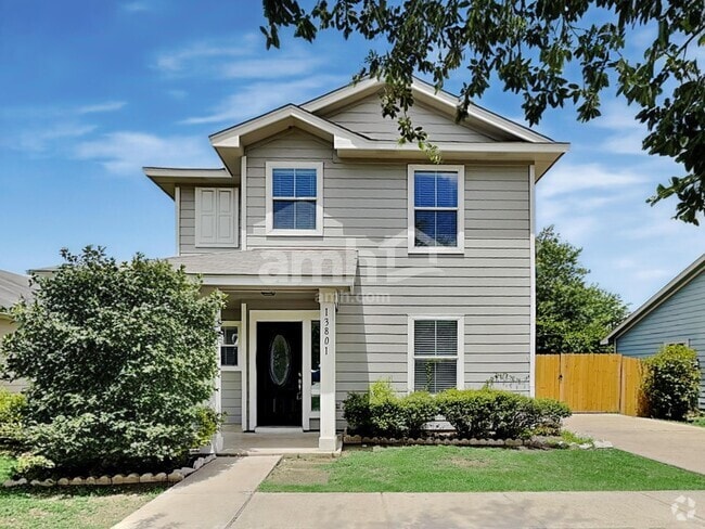 Building Photo - 13801 Briarcreek Loop