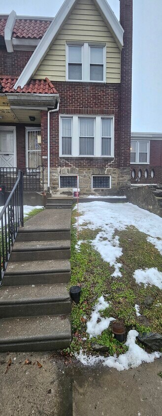 Primary Photo - 1992 W Cheltenham Ave