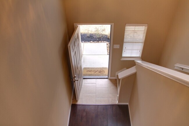 Foto del edificio - 29031 Village Creek Loop
