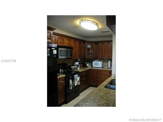 Building Photo - 9187 Vineyard Lake Dr