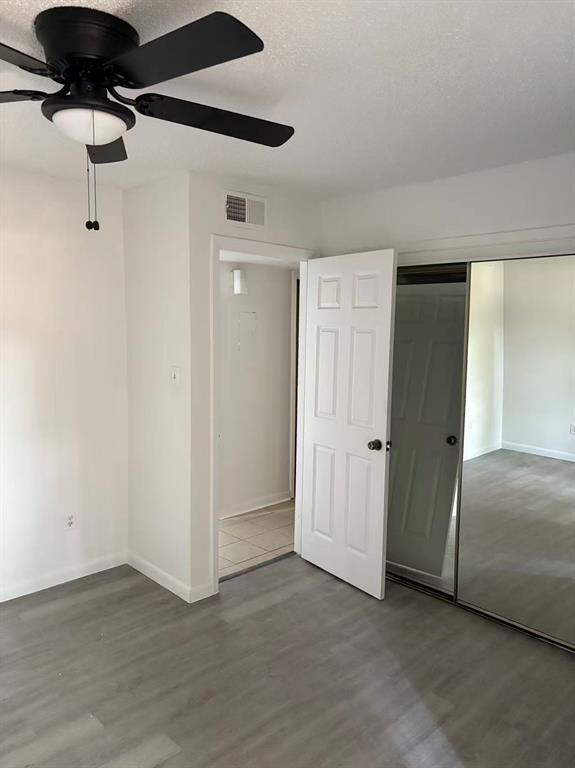 Building Photo - 1705 Crossing Pl