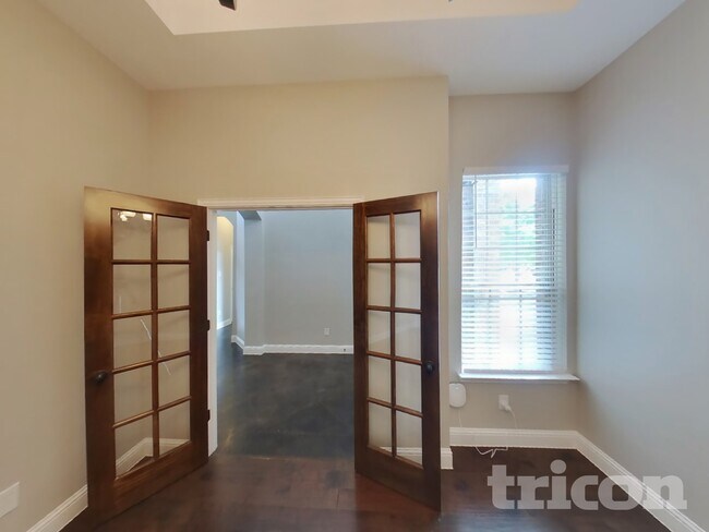 Building Photo - 108 Mckinley Dr