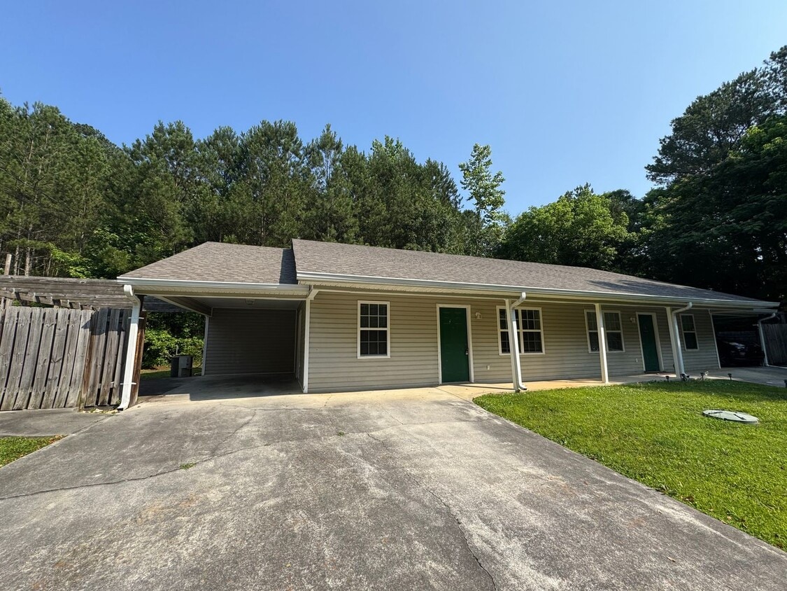 Primary Photo - 317-319 Couper St NE
