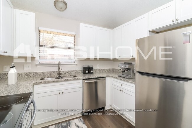 Building Photo - 4404 Lakeview Dr