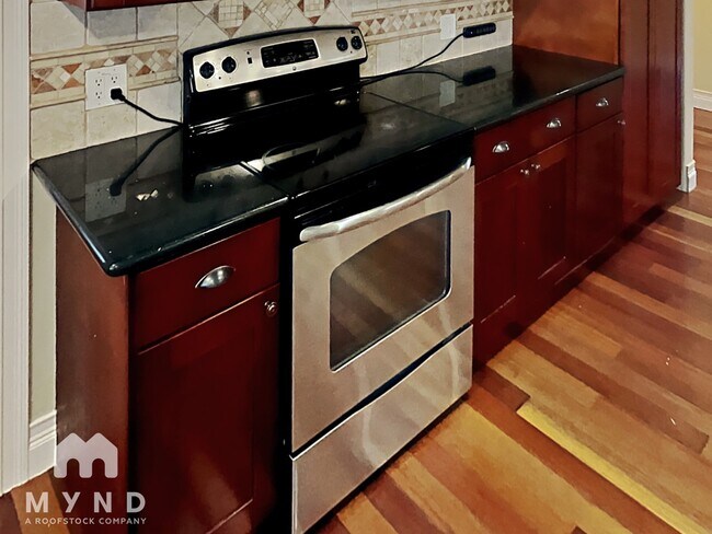 Foto del edificio - 10305 Wunderlich Dr