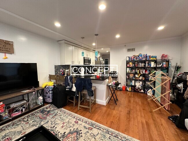 Foto del edificio - 108 Maverick St