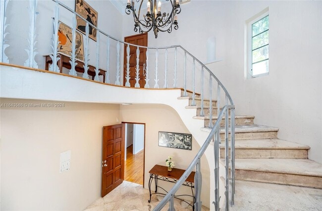 Building Photo - 32 Calabria Ave