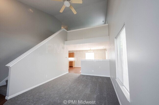 Foto del edificio - 6623 Dunsdin Dr