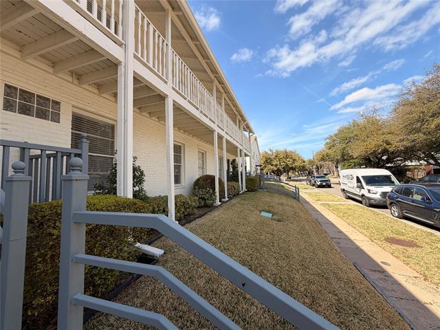 Foto del edificio - 4101 Douglas Ave