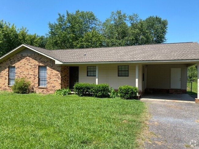 Building Photo - 361 Henderson Rd