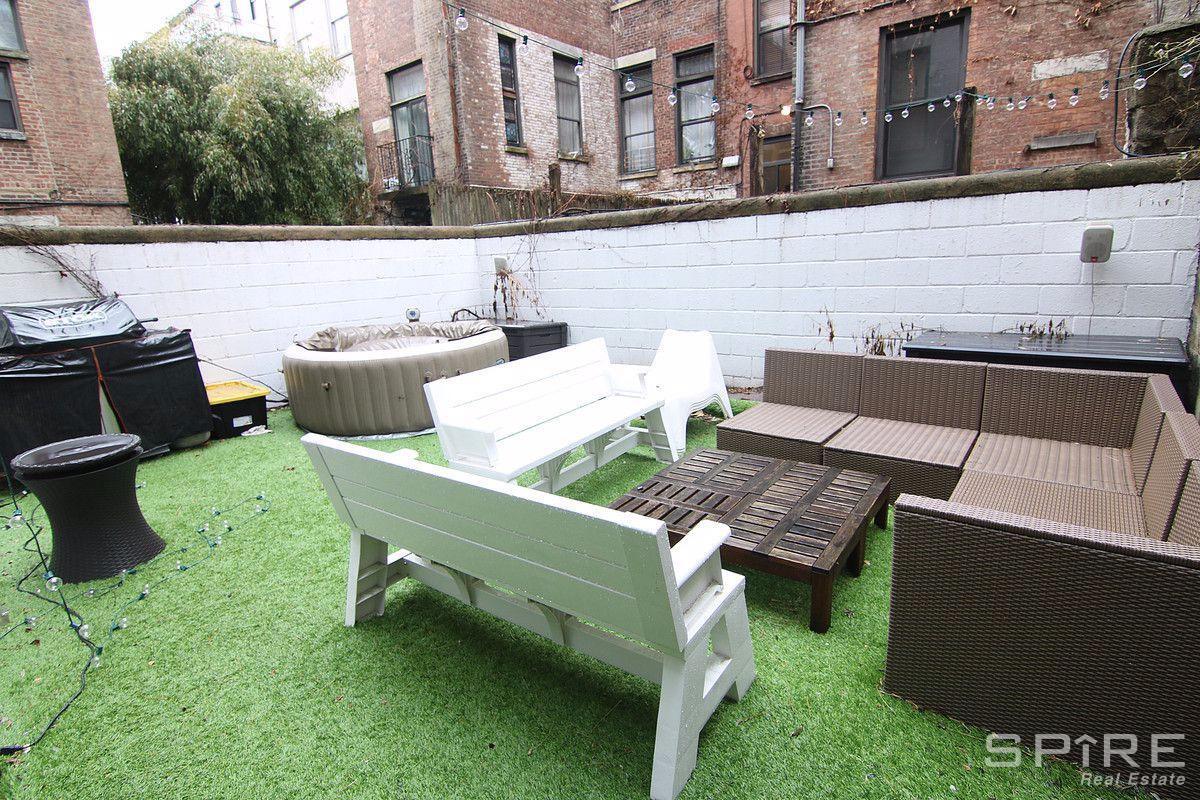 Foto principal - 23 W 75th St