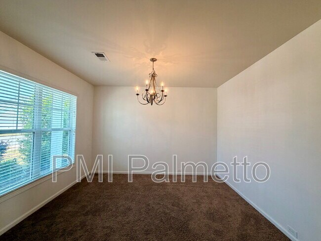Foto del edificio - 141 Hay Meadow Ln