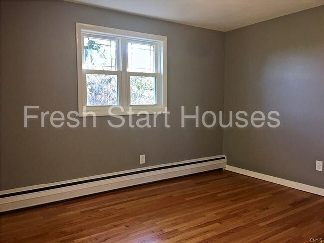 Building Photo - 301 Hamilton St