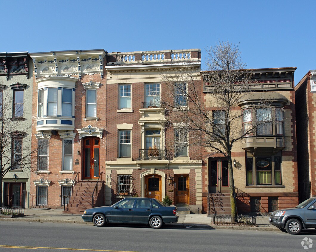 Building Photo - 508 Madison Ave
