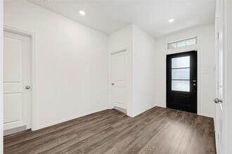 Building Photo - 17123 Daylily Dune Wy