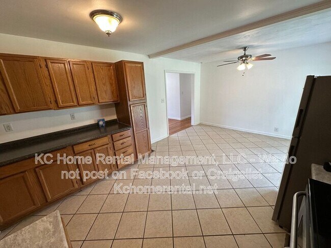 Foto del edificio - 12211 E 52nd Terrace