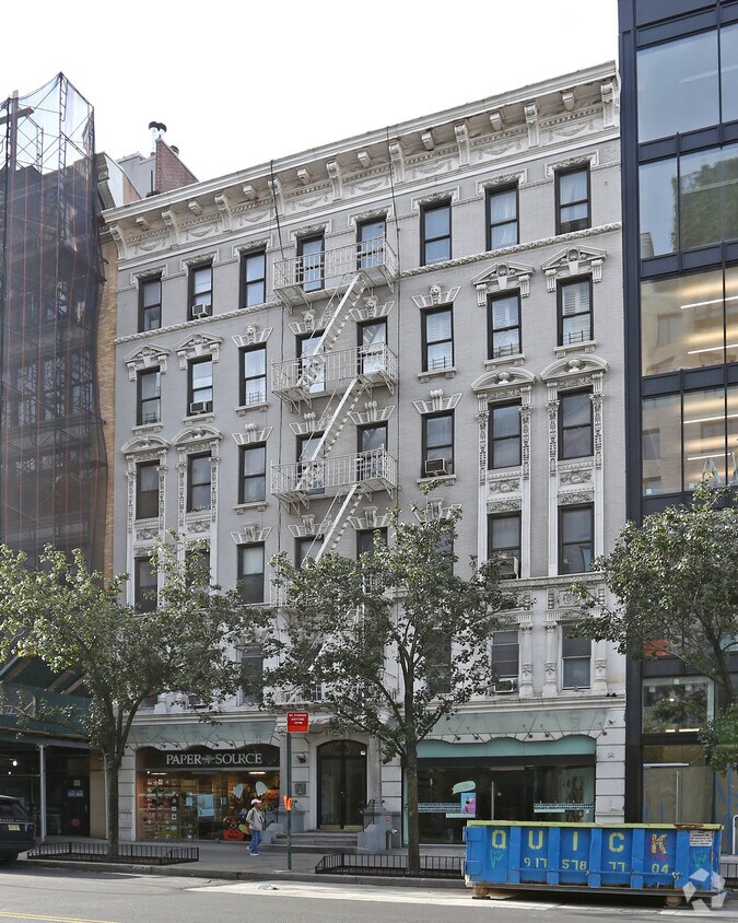 Primary Photo - 344-346 W 14th St