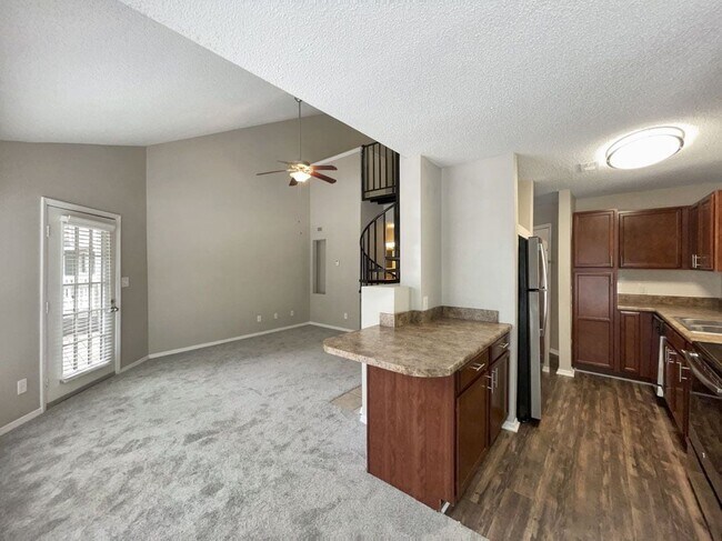 Foto del edificio - Lexington Farms Apartments
