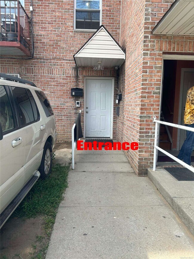 Foto del edificio - 93-24-93197 197th St